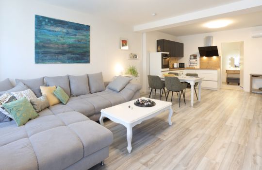Küche und Essbereich der Ferienwohnung Maya